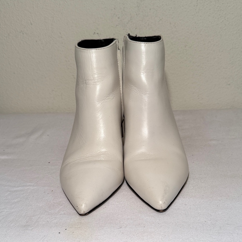 Sam Edelman White Ankle Boots, size 8.5 M